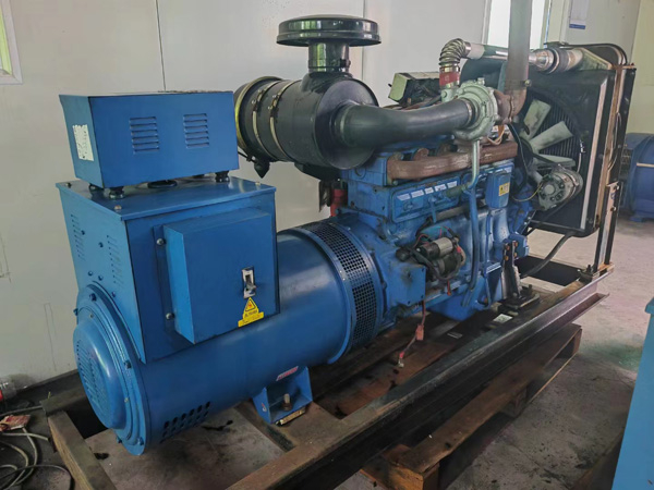 逊克100kW柴油发电机组使用多级机油有哪些优缺点？